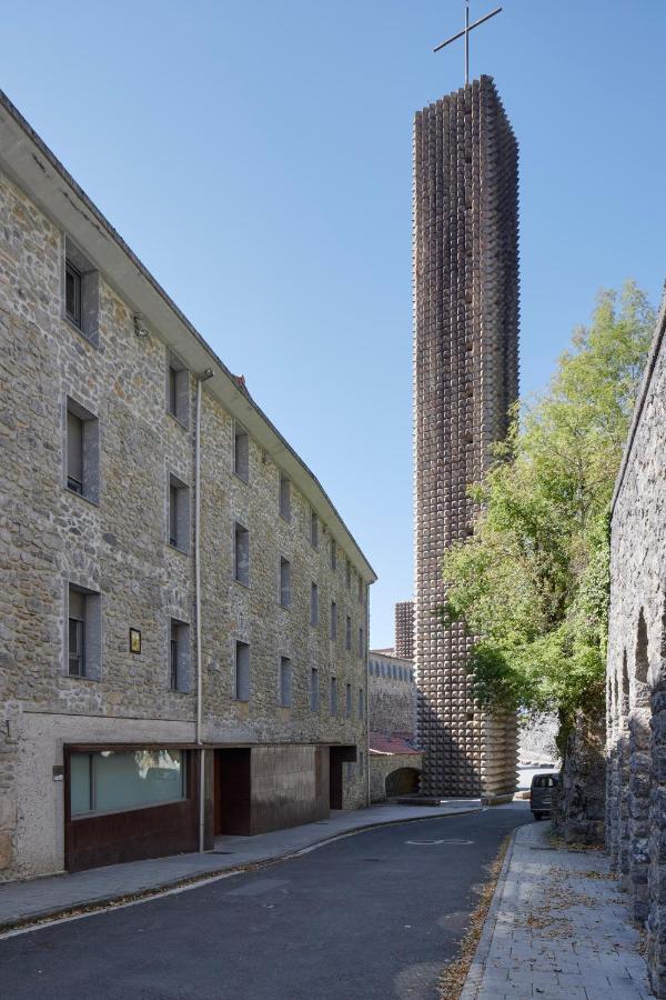 Iraipe Santuario De Arantzazu Hotel Oñate Kültér fotó